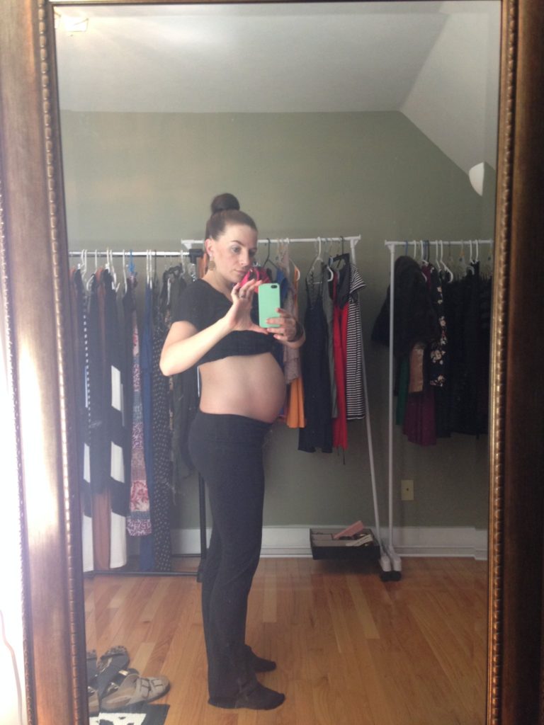 postpartum weight loss timeline. What to expect.